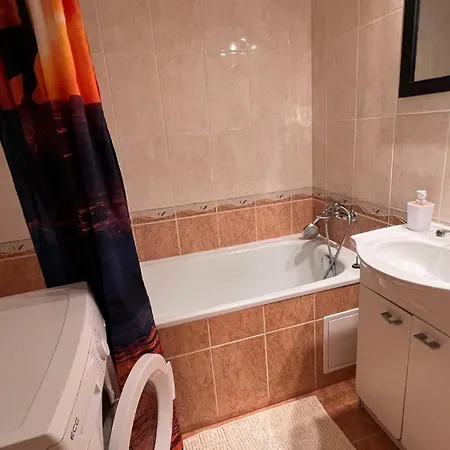 Apartment Air Conditioned 3 Apartment, Near Technopol *