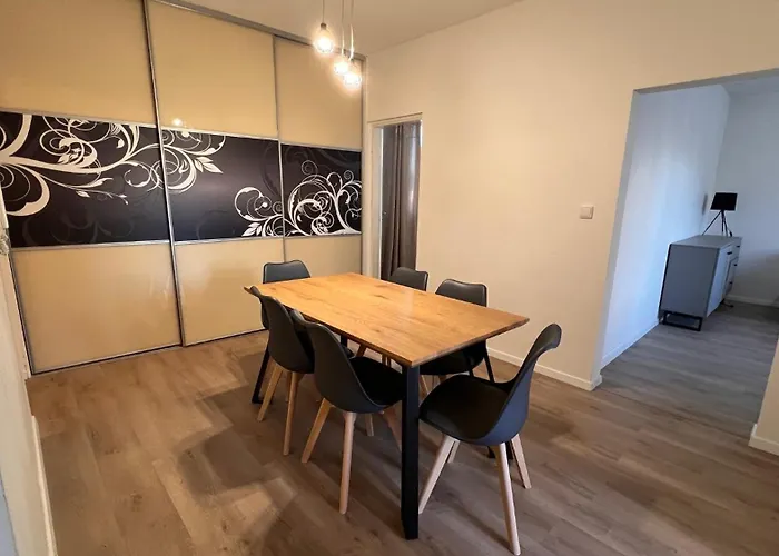 Air Conditioned 3 Apartment, Near Technopol * Bratislava