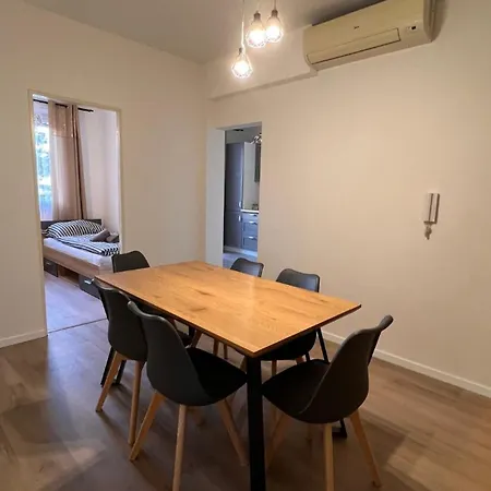 公寓 Air Conditioned 3 Apartment, Near Technopol 布拉迪斯拉发